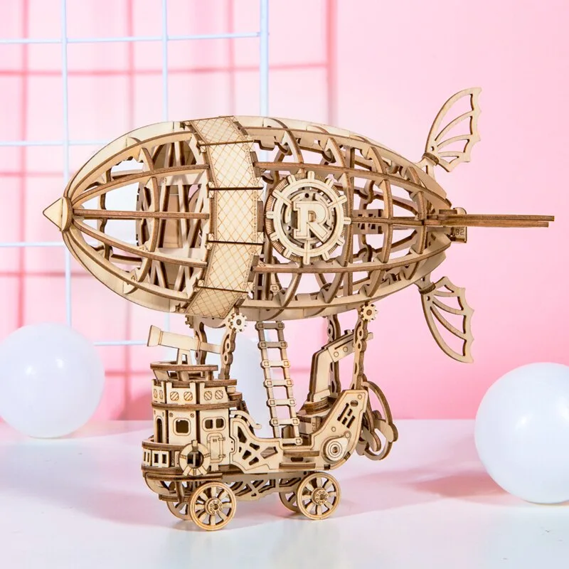 View 3 — Steampunk model kit — airship Zeppelin