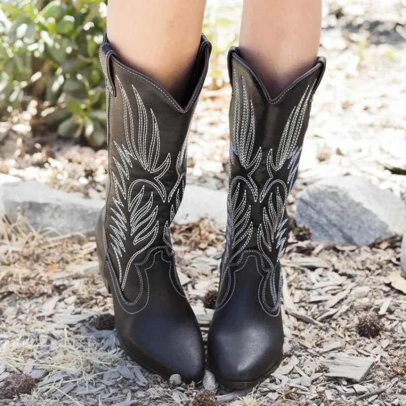 Women’s steampunk boots — Western