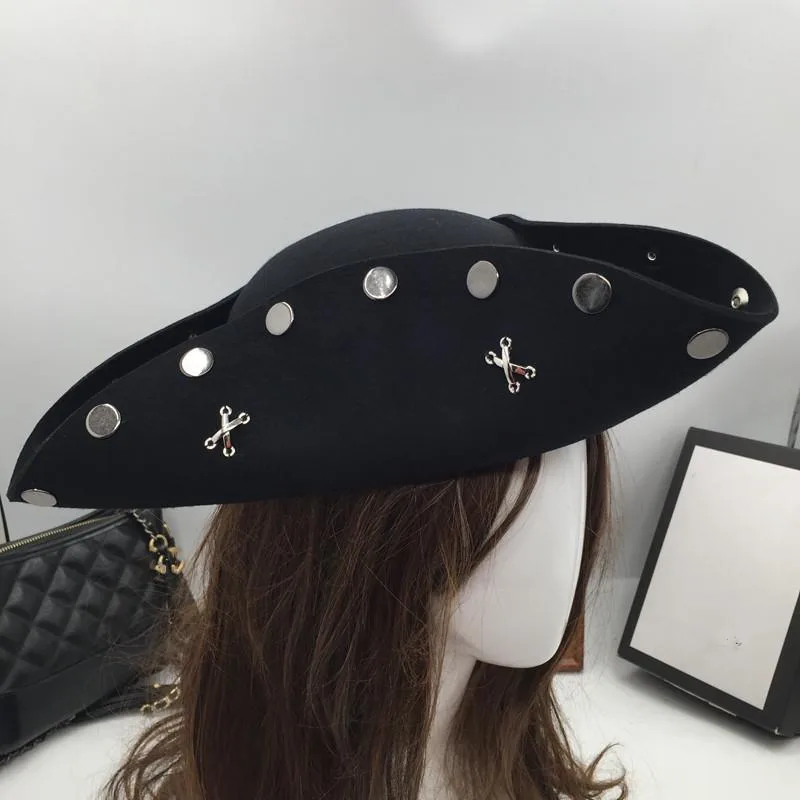 View 5 — Steampunk hat — Pirate