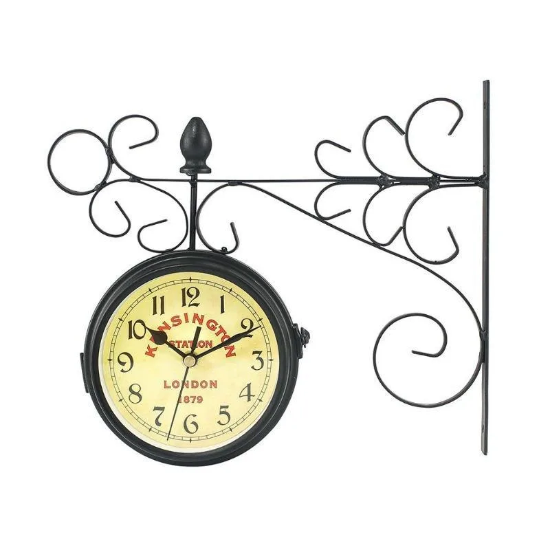 Retro steampunk clock — station