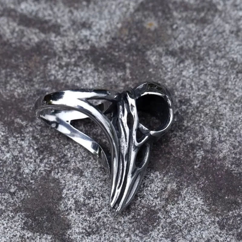 View 6 — Steampunk ring — skull raven