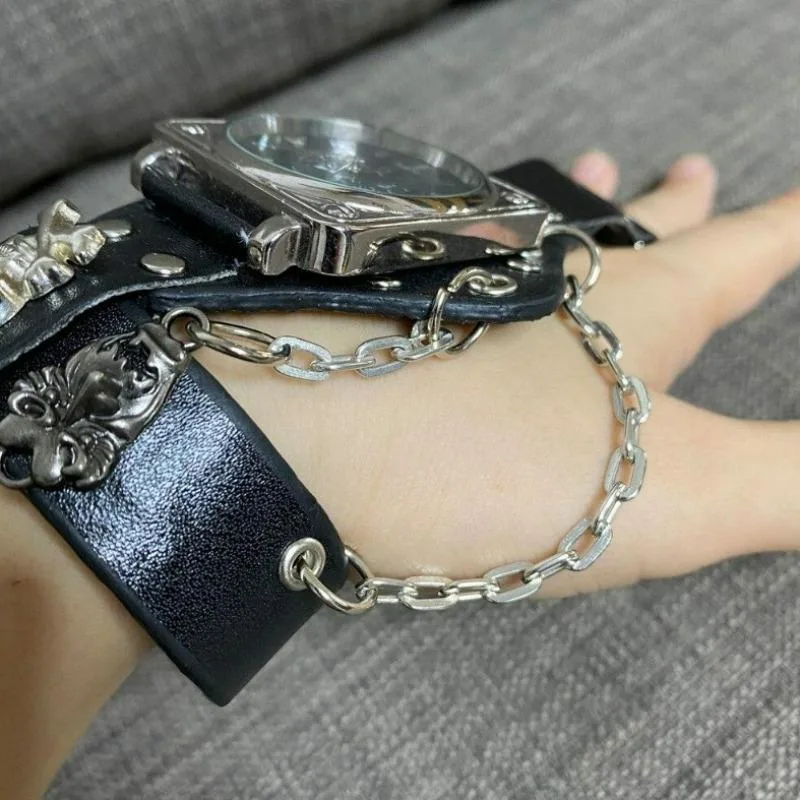 View 3 — Gothic steampunk watch