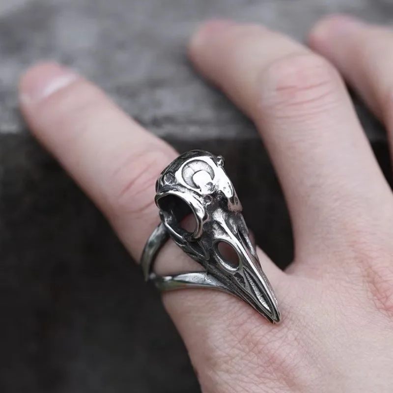 View 2 — Steampunk ring — skull raven