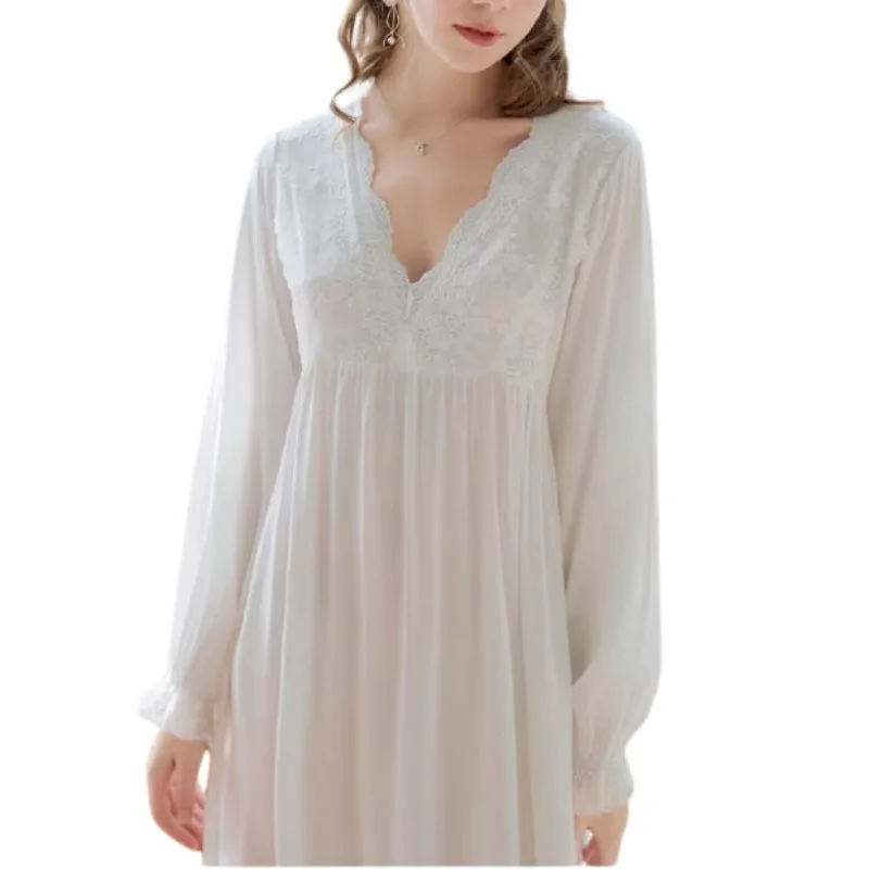Vintage-style steampunk shirt — night white