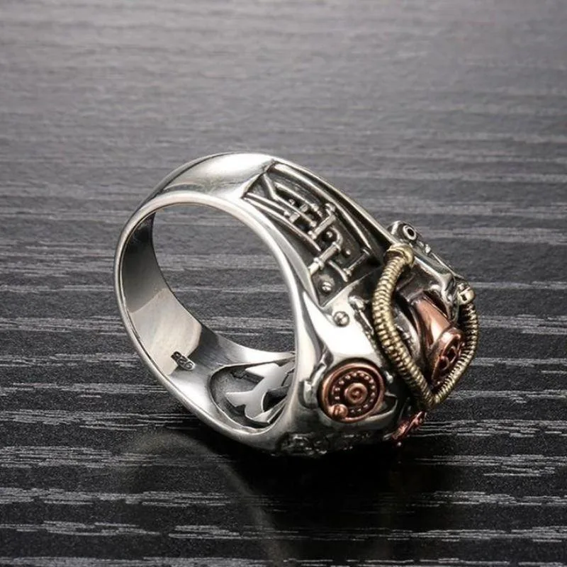 View 7 — Steampunk ring — skull
