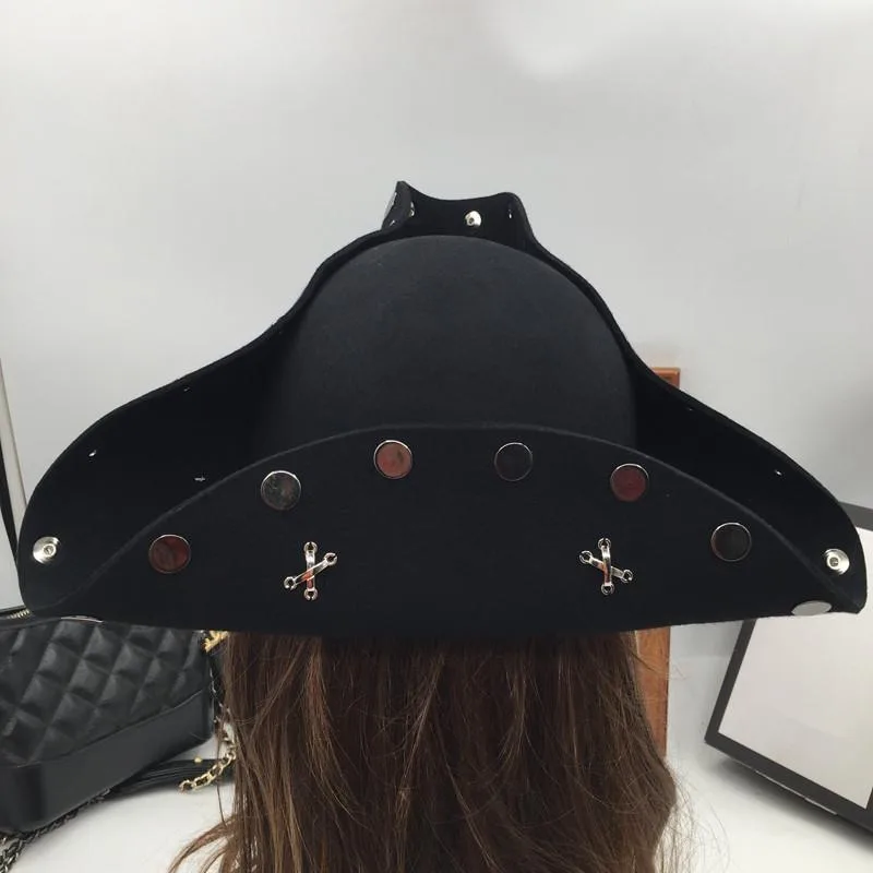 View 6 — Steampunk hat — Pirate