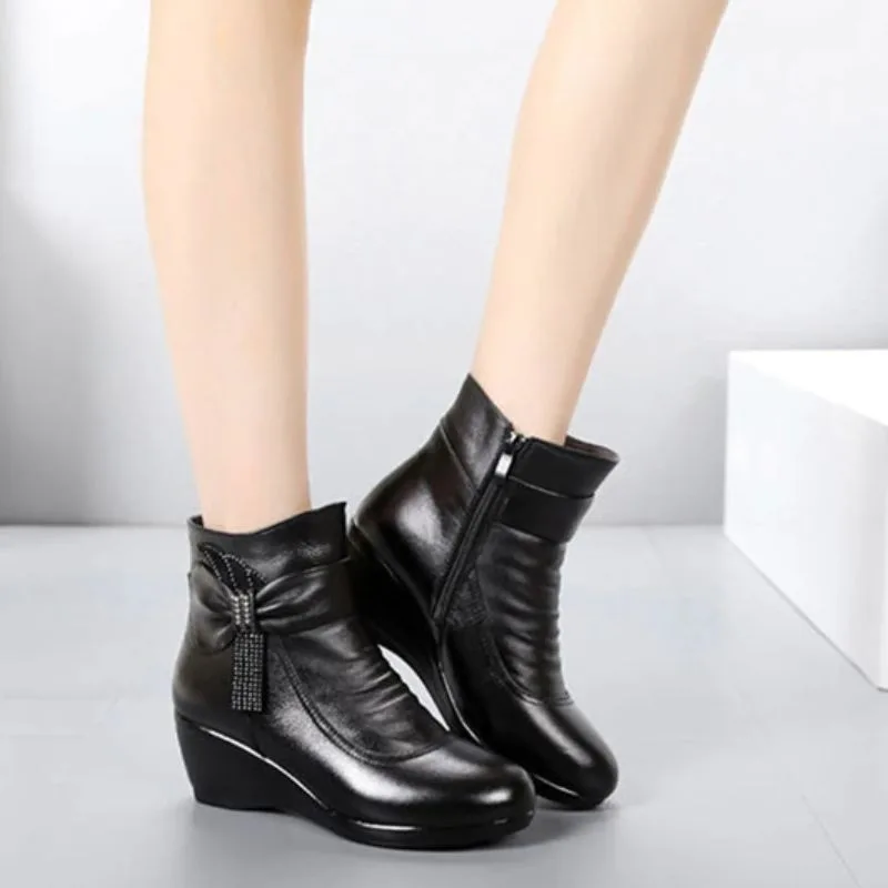 View 2 — Women’s steampunk ankle boots — without lacing