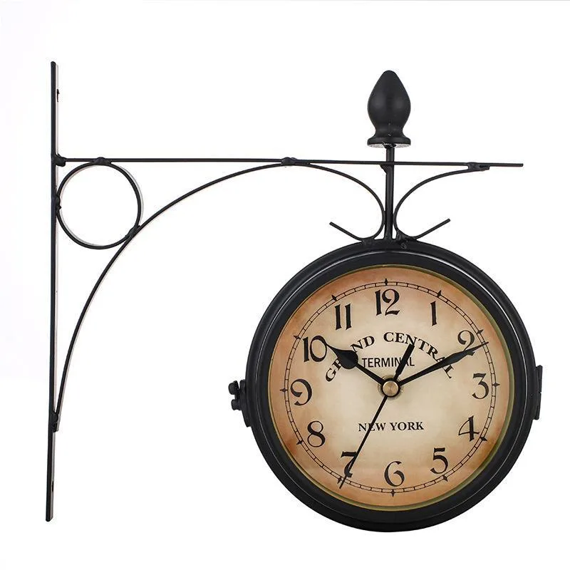 Steampunk clock — Style station